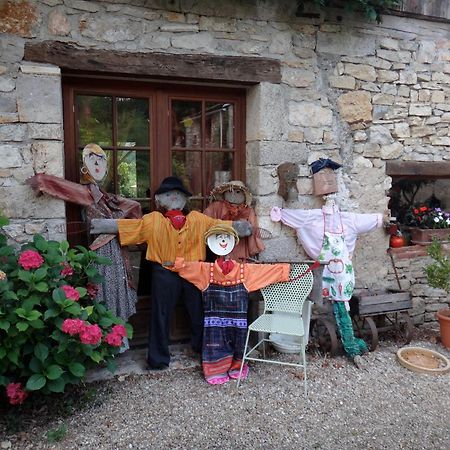 Paysannerie Des Versanes - Chambres Et Gite Tour-de-Faure ภายนอก รูปภาพ