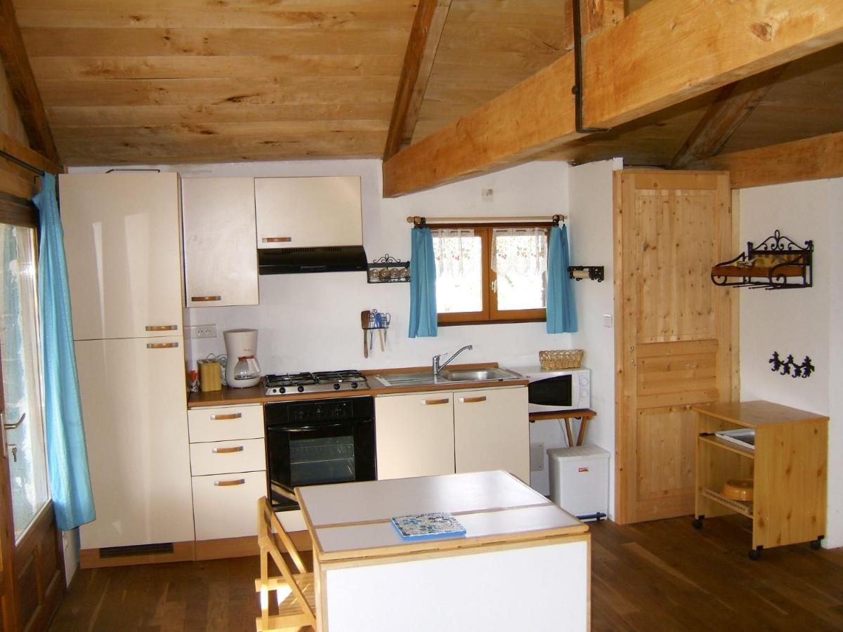 Paysannerie Des Versanes - Chambres Et Gite Tour-de-Faure ภายนอก รูปภาพ