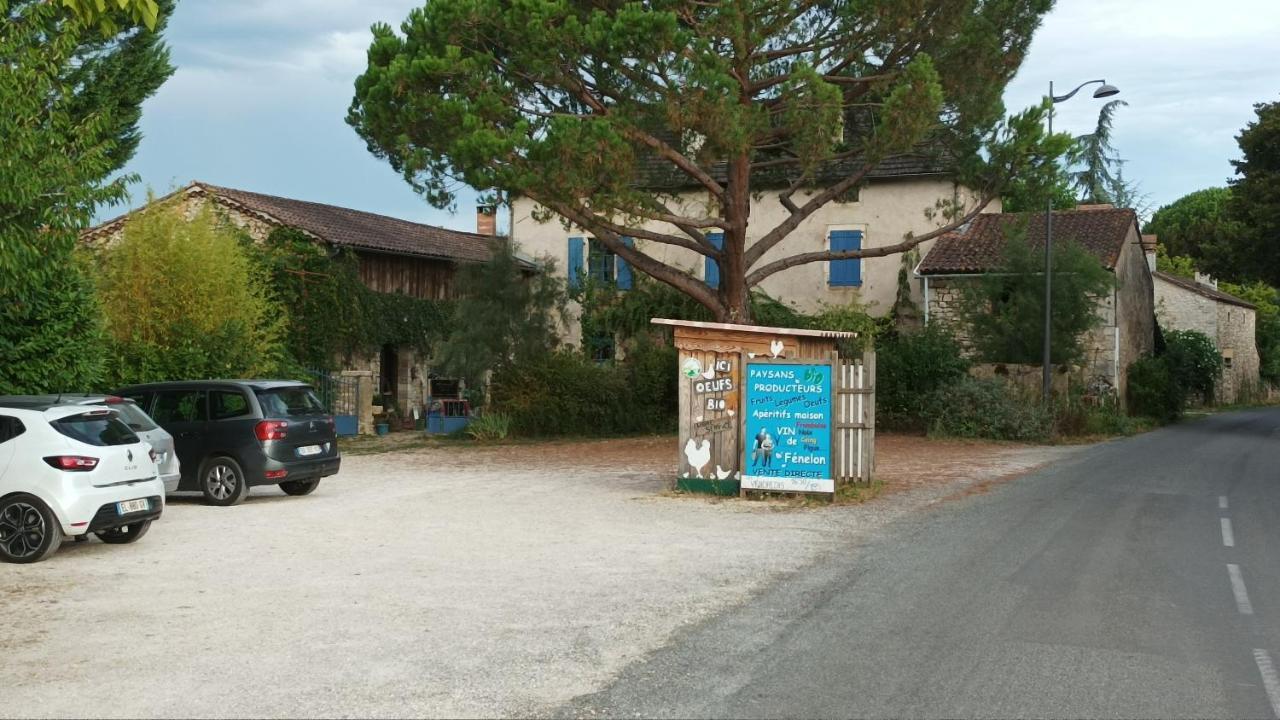 Paysannerie Des Versanes - Chambres Et Gite Tour-de-Faure ภายนอก รูปภาพ
